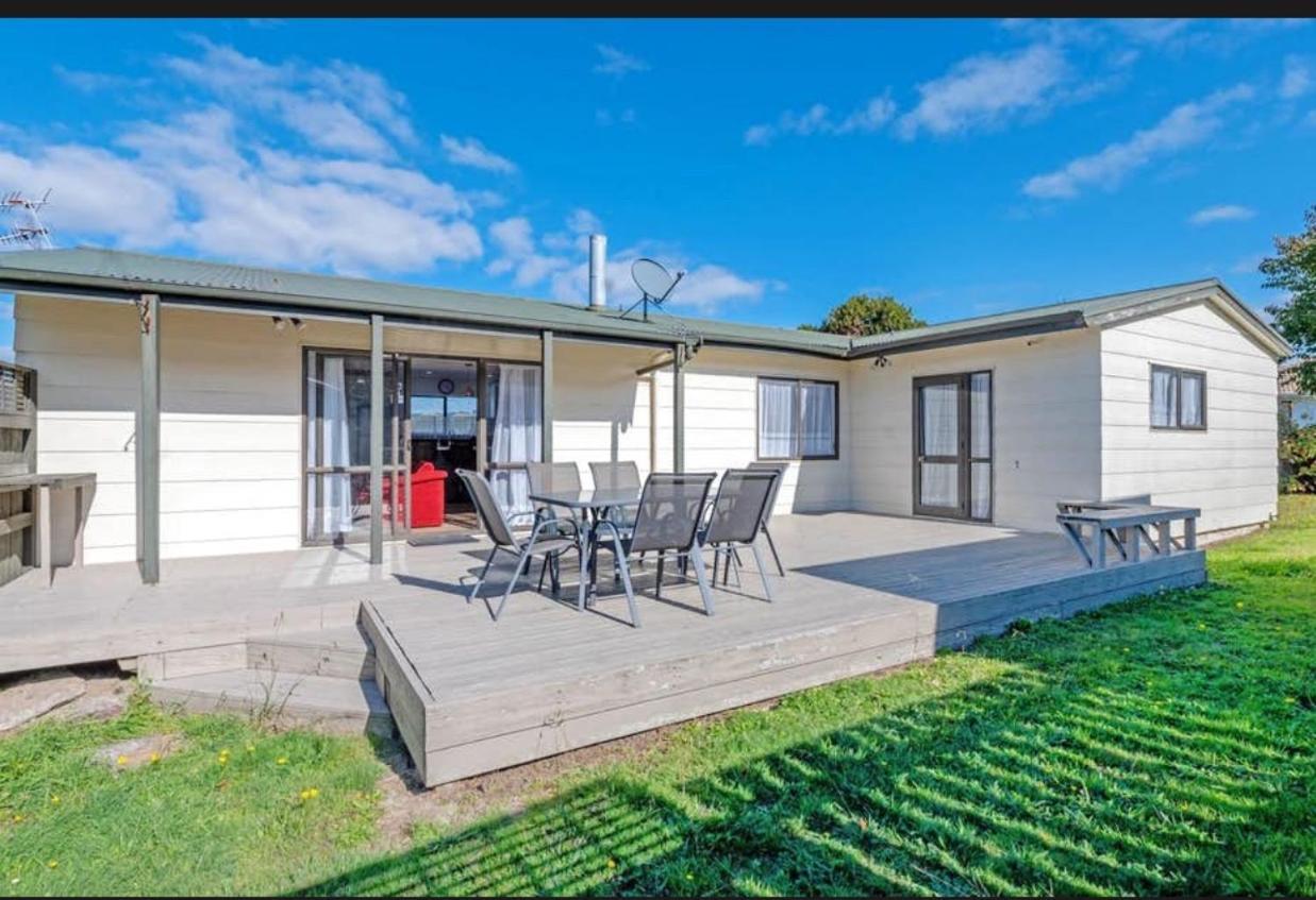 Aroha Nui Rotorua Villa Exterior photo